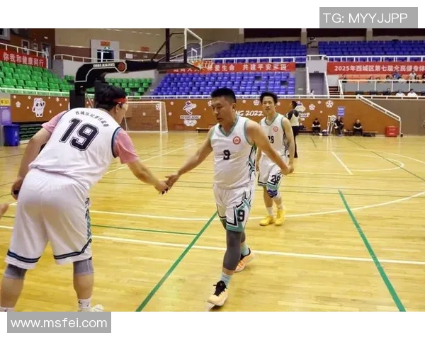 重庆篮球队引领最新篮球配合TOP10榜单精彩瞬间回顾