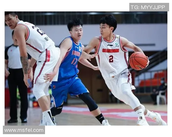 任骏飞领衔球队奋勇拼搏展现篮球魅力助力球队争夺冠军荣耀