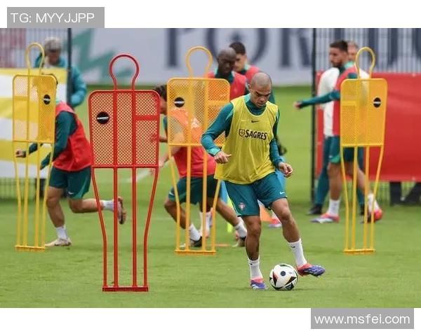 科斯塔的足球之路：从青涩少年到顶级前锋的成长历程