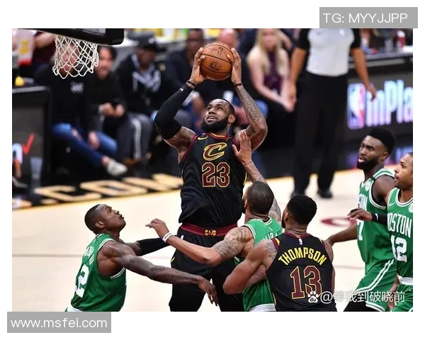 詹姆斯与杜兰特巅峰对决两位巨星的精彩互爆时刻回顾